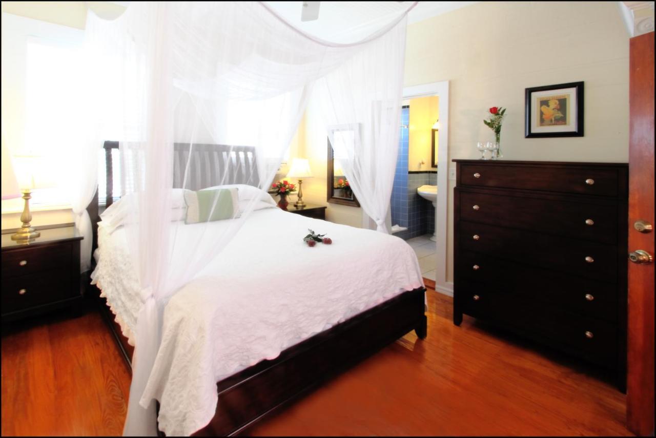 Avalon Bed And Breakfast (Adults Only) Key West Room photo